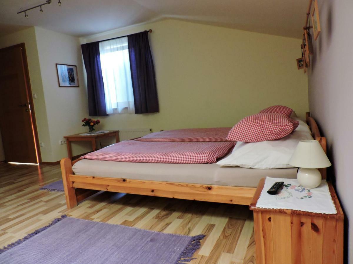 Gaestezimmer Klopfer Sankt Johann im Saggautal Extérieur photo